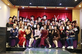 信誉十七周年庆暨毕业典礼--师生大合照