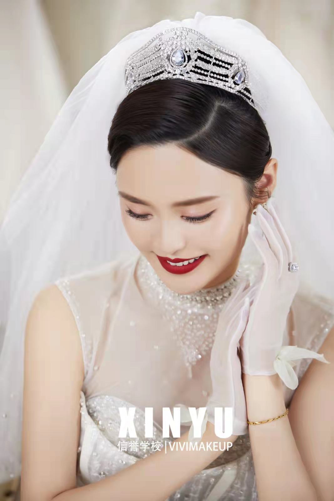 珠海美容培训-高端婚礼婚纱造型