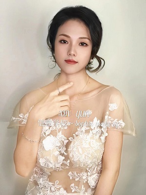 韩式简约新娘造型