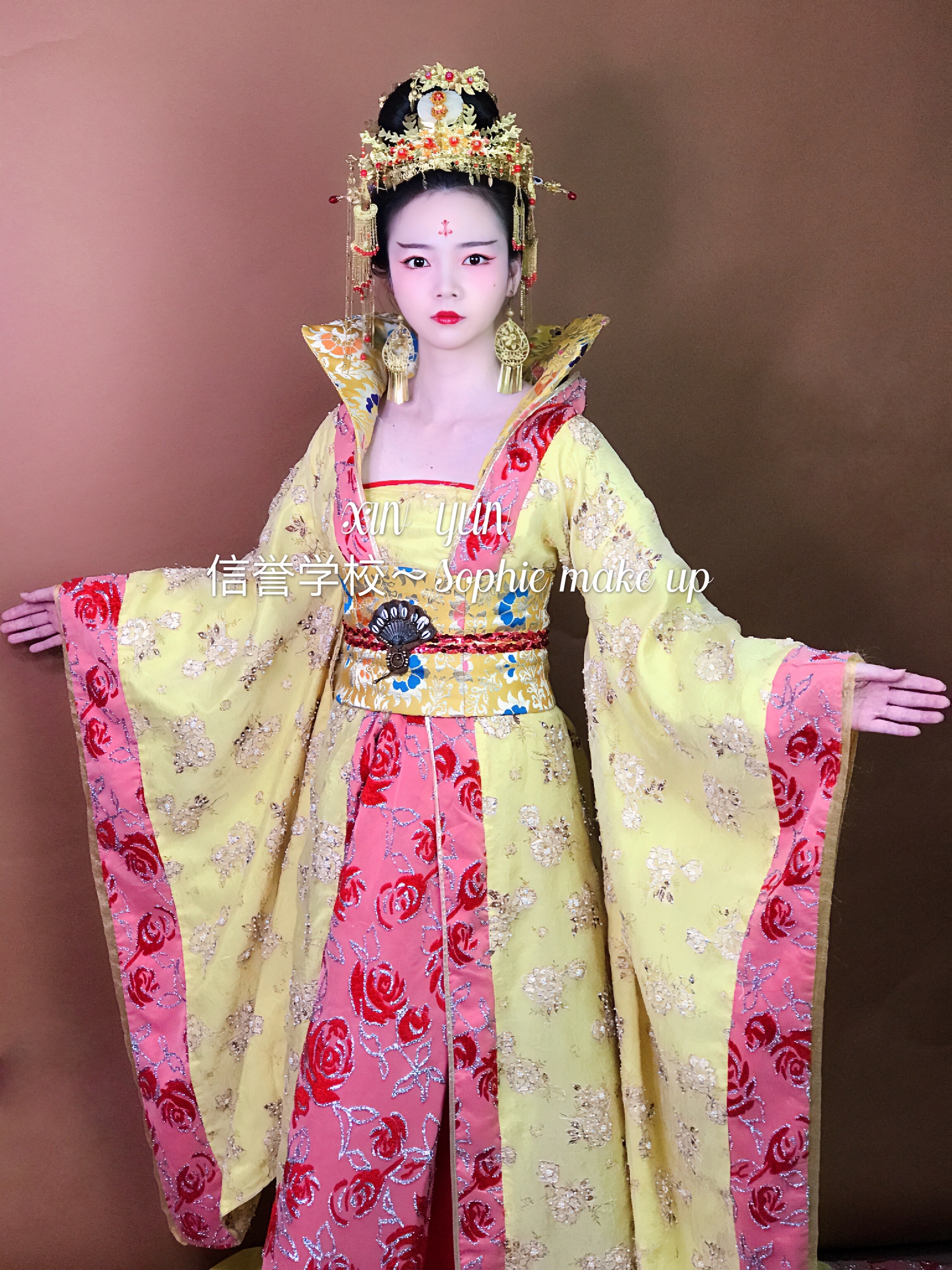 珠海化妆培训-唐风妆造